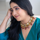 Statement necklace with beautiful kundan embellishment and semi-precious stones