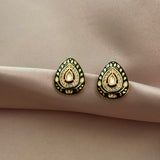 Kundan red drop cut Pendant set
