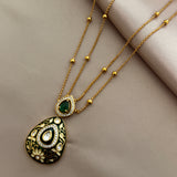 Kundan red drop cut Pendant set
