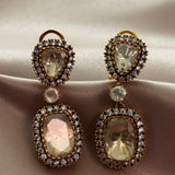 Kundan luxe pendant set