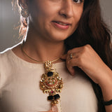Heritage Hasli: Kundan design with semi-precious stone in black