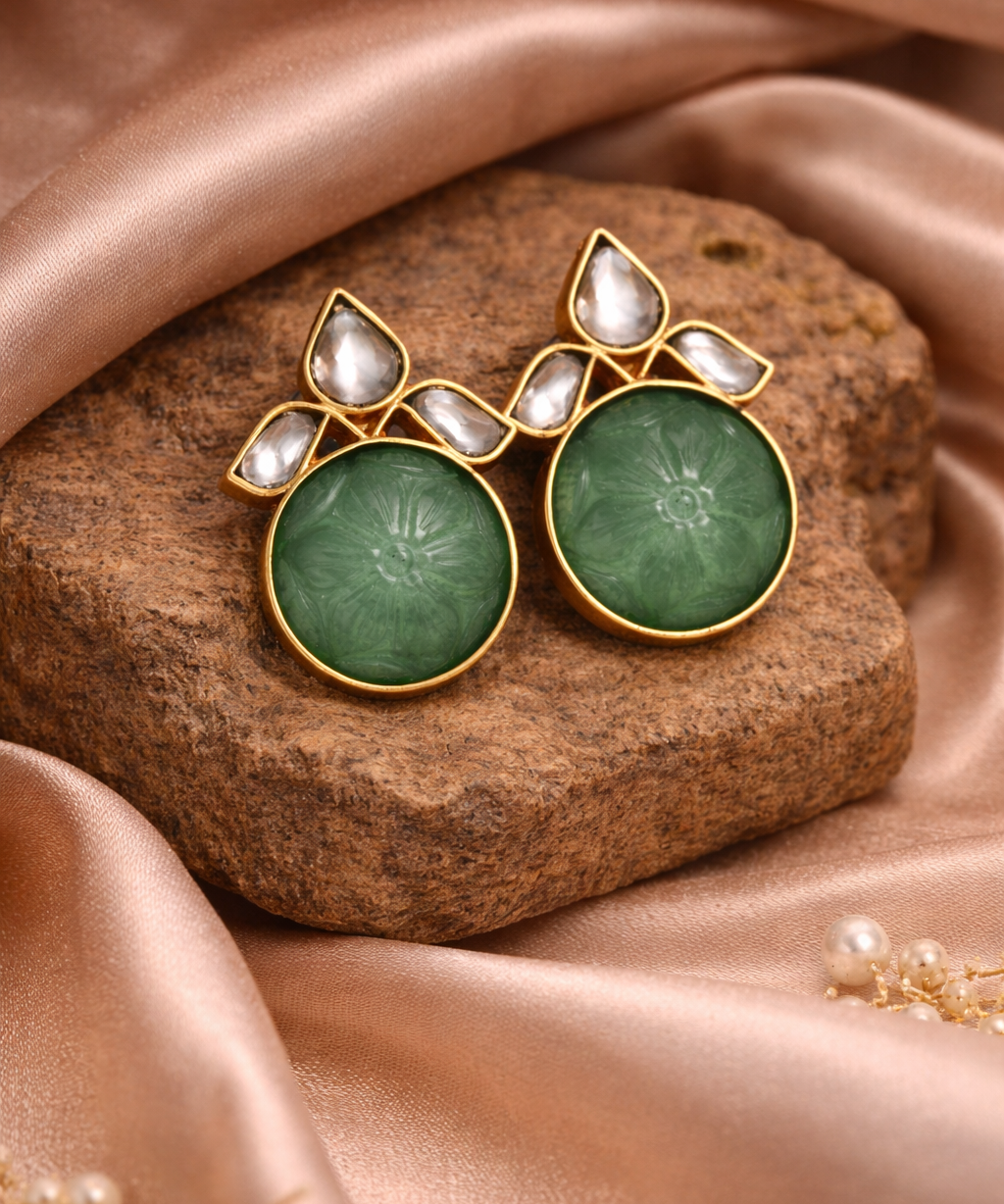 Royal Fusion Studs With Round Cut Semi Precious Stone & Flower Kundan Design