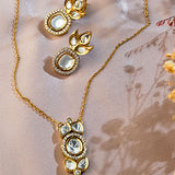 Antique Moozanite polki stone Pendant set