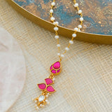 Dainty neckpiece with pearls, silver, kemp stones and kundan