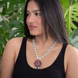 Beautiful necklace with a statement pendant (Manjari collection)